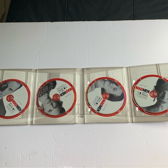 Mad Men Season One and Four DVDs sets - Picture 9 of 10